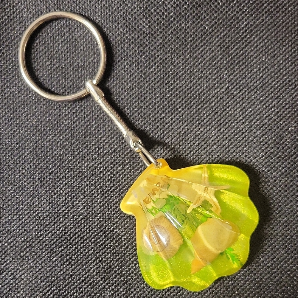 Yellow Hawaii Seashell Keychain